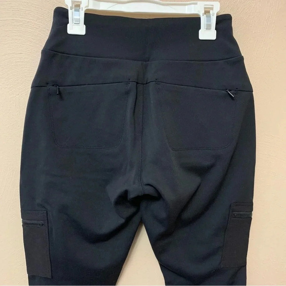 Athleta Headlands Hybrid Cargo Pants - Picture 11 of 16